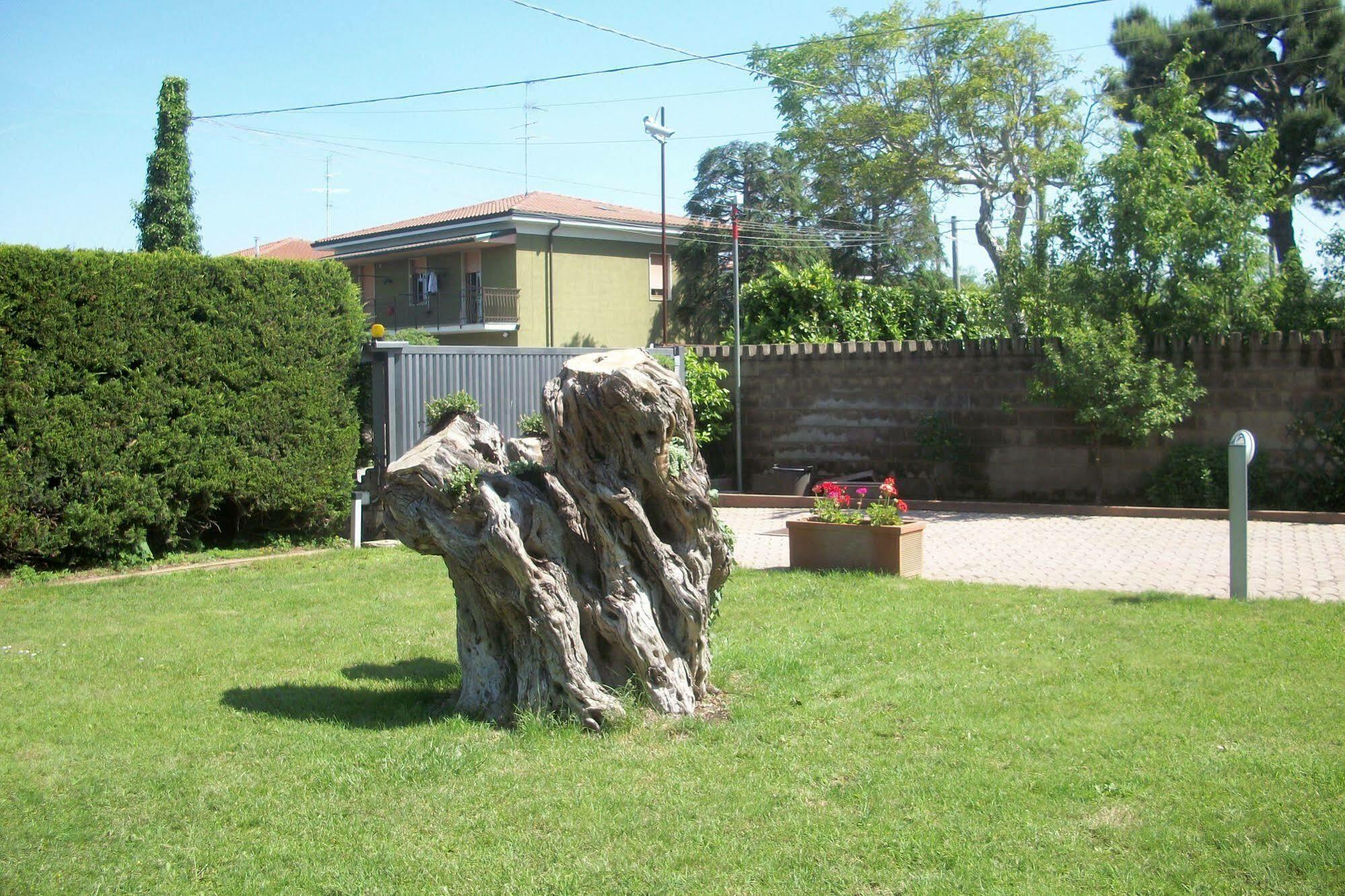 B&B Southitaly Busto Arsizio Exterior foto